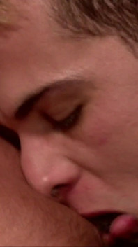 Rowan Bailey dan Jake Lewis, aksi twinks panas di bilik violet