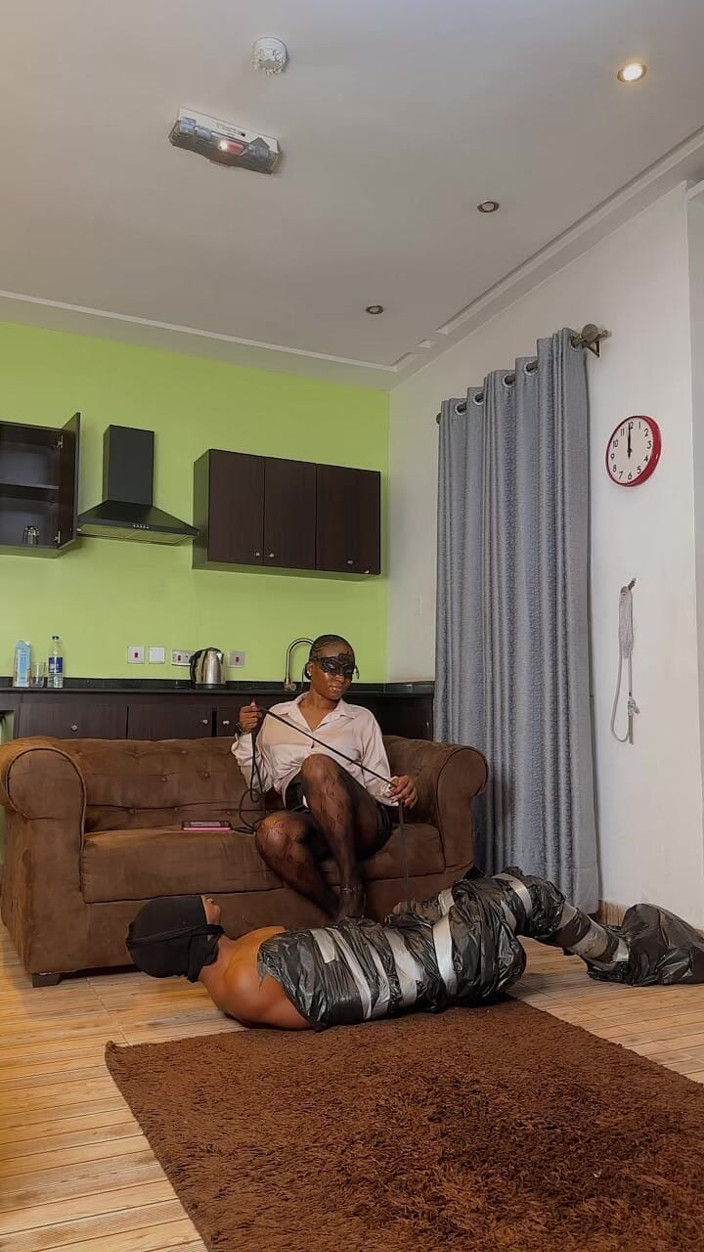 Domina Havi: Domina Havi Real Life Femdom relace s otrokem
