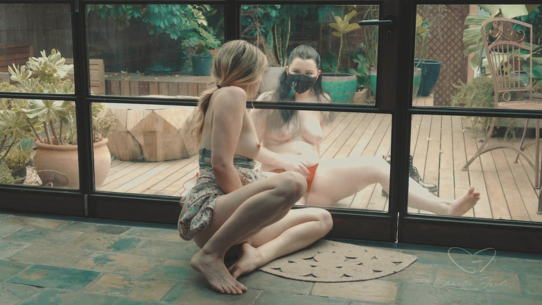 CharlieForde: チャーリー・フォード、アストリッド・ラブ出演