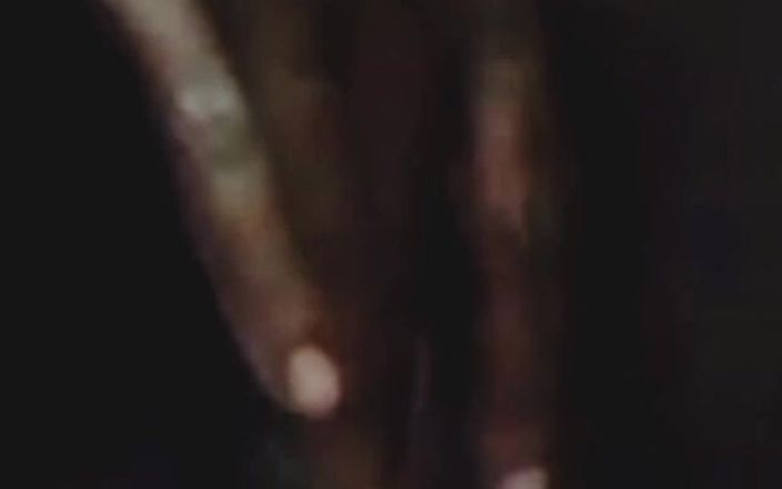 Me and my new slut: 흑인 대물 자지와 화상 통화로 자위하는 발정난 흑인 계모