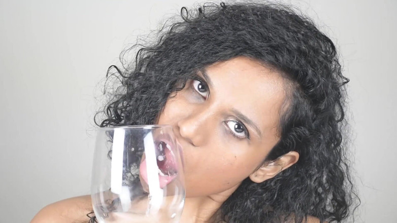 Horny Lily: Spit drool play with Lily
