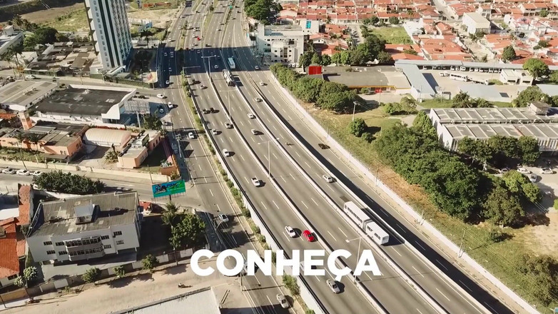 California TV: Amanda Souza piercing - Top 5