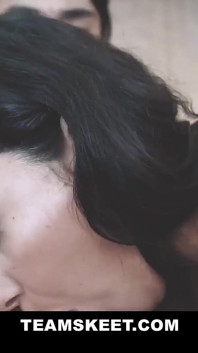 Latina freak nos lençóis