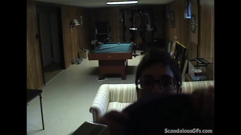 Scandalous GFs: Namorada sexy encontrada traindo e fodendo no porão