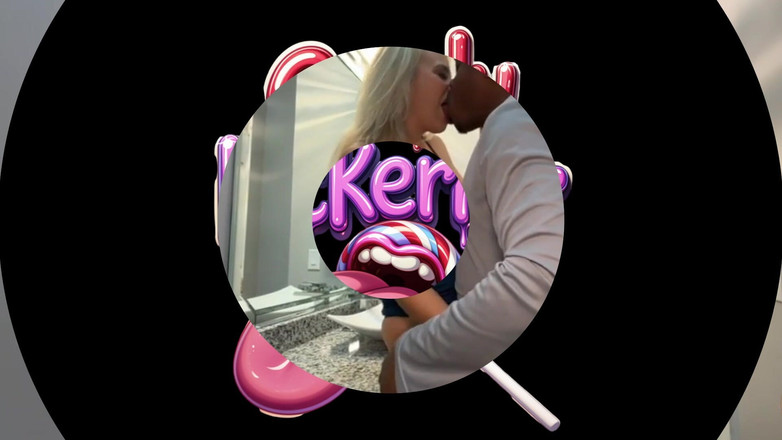 The Candy Lickerrrr: Блондинки гарячі дружини насолоджуються цукерковим лизанням