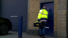 Macho Guys: Hiç bir yabancıdan sikilmedi ama bugün sokaktan bir işçiden olacak