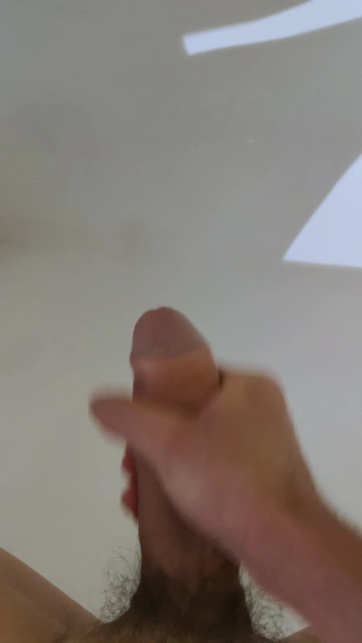 Peanuts_69: Crot dan kencing sore-sore