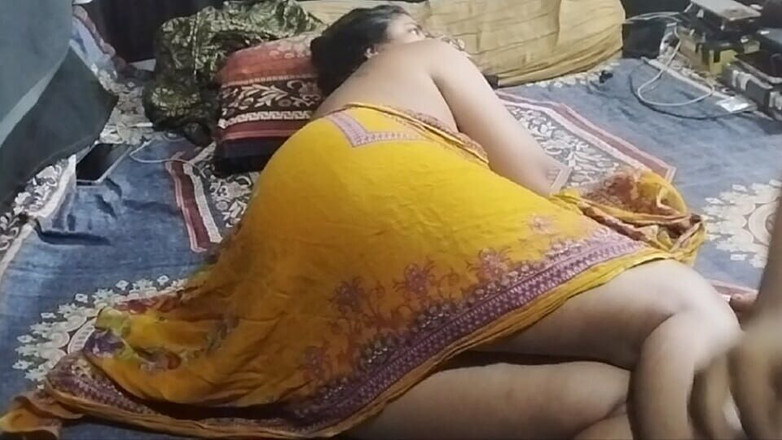 Hot_wife999: 私は妻を後背位でファックしました