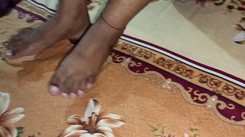 Indian69ExpressTM: เย็ดครั้งแรกของสาวหมู่บ้าน Desi ในท่าแก้ผ้า