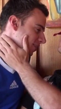 Von schieÃ¤schen gefickt, beste freundin überrascht mit verbundenen augen