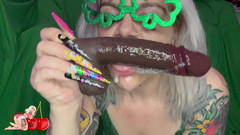 CherryBombBomb: Versaute Leprechaun bekommt diese nuss am Ende des Regenbogens