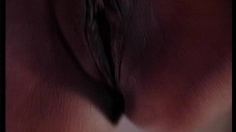 THAGSON 18+: Delle ragazze miLF sensuali sgocciolano le dita con le loro...
