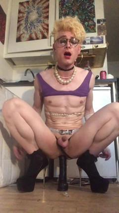 Skinny Blond Whiteboi Bitch Jes Exposed