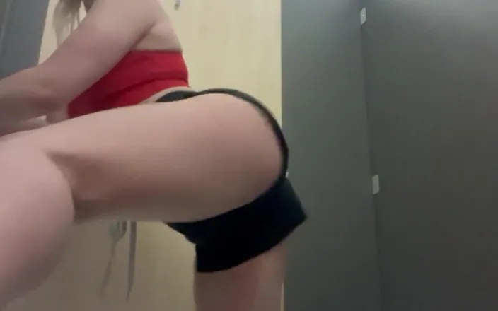 Ellie Shou: Shake It