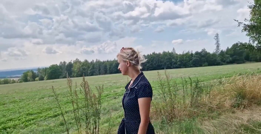 Wanilianna: Wanilianna Invades Czechia