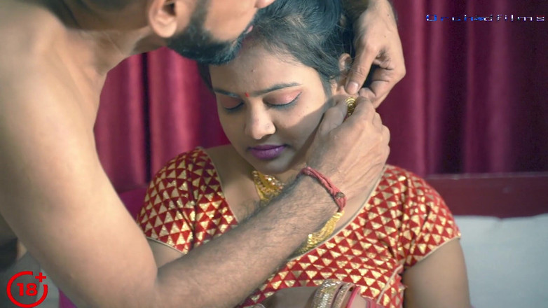 Xtramood: Schmutziges bhabi von desi riesigem schwanz in suhagrat gefickt