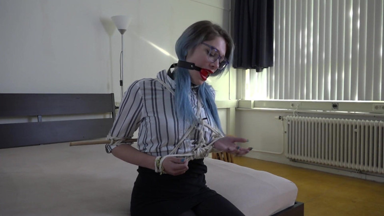 Restricting Ropes: Luna Grey - sekretri bolgaigd