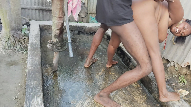 Sexydeb: Bhabhi Ki Chudai Karte Samay Peshab Laga