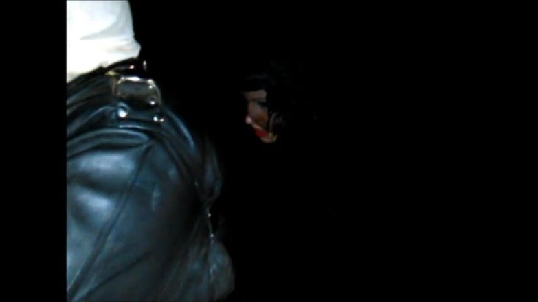 Domina Lady Vampira - SM Studio Femdom Empire: 굴욕 1부