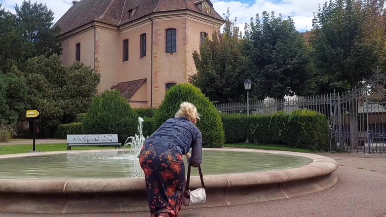 Selena701: Esposa Madura Rubia Amateur Disfruta Del Sexo Después De Caminar