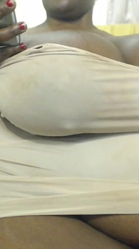 Mature BBW Teasing and Clapping Fat Booty