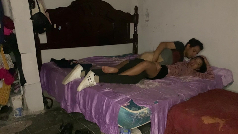 Angelhotmex: Follando a Mi Vecina Mexicana 18 años - Angelhotmex