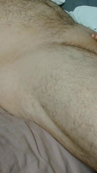 Marido acordou com uma punheta da esposa com tesão