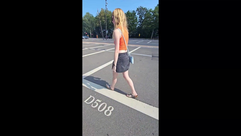 Bikergirl_97: Shoppen Im Einkaufszentrum Mit Grossem Dildo Und Orgasmus!