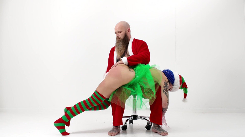 EdgesOfReality: Travieso Navidad Nalgadas