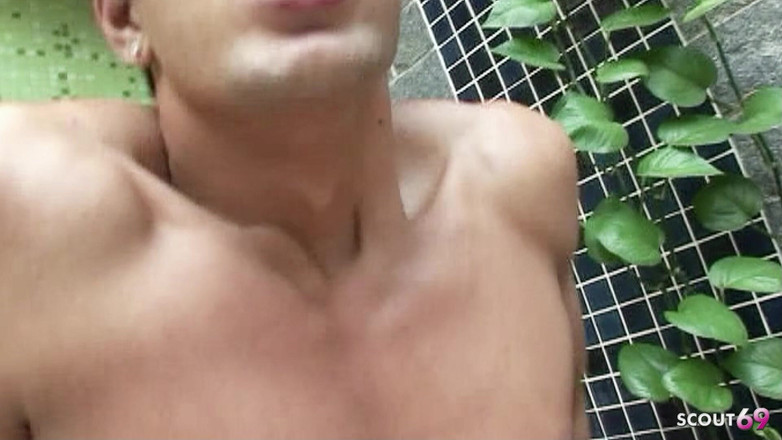 Shemale TS Collection: La trans bionda magra Shakira scopa un ragazzo nel culo...