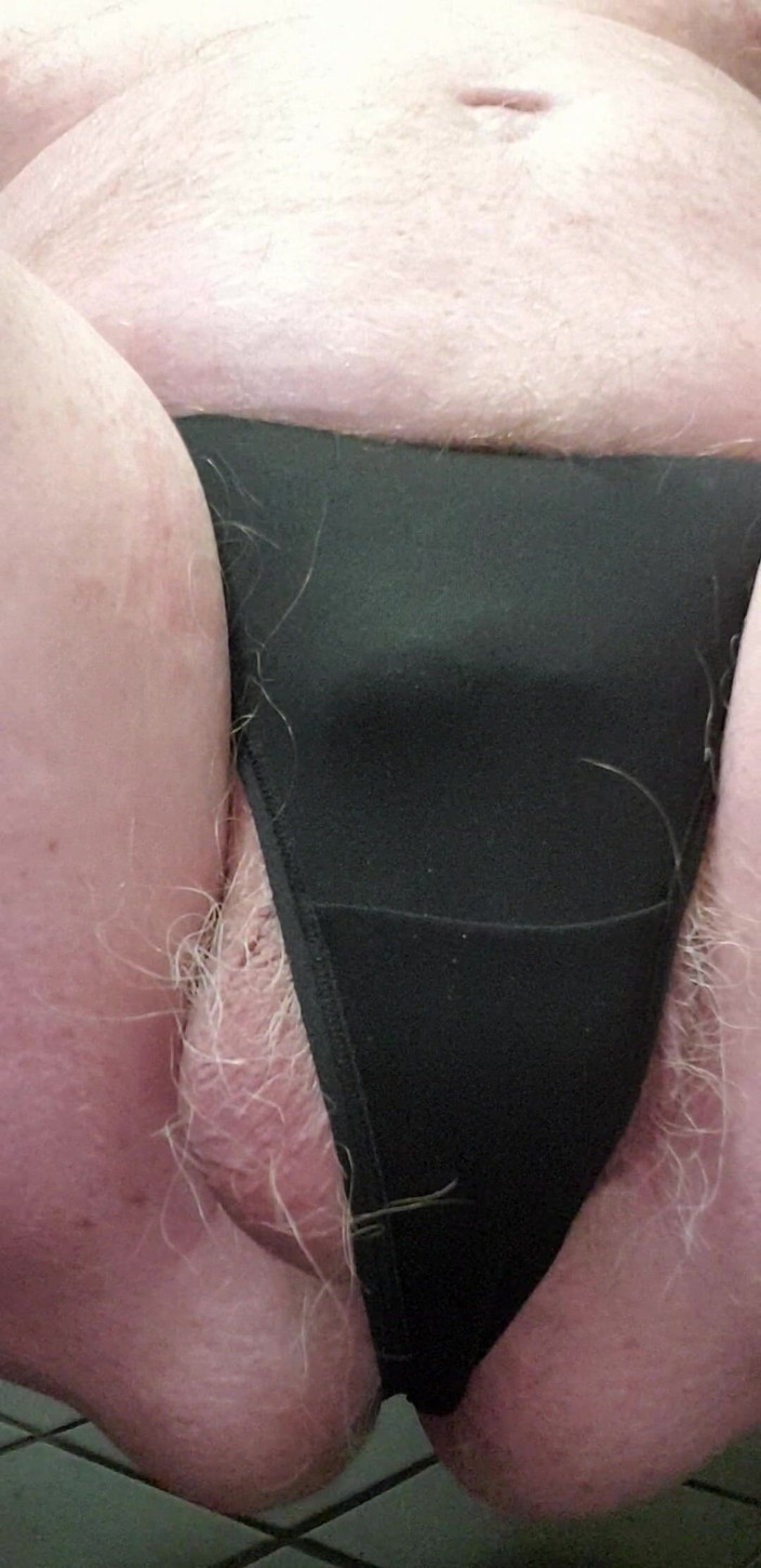 Redhairy4u: Winziger schwanz pinkeln und kommen