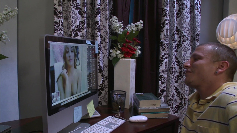 The Anal Queens: Brutta puttana ragazza cavalca il cazzo grasso come un professionista