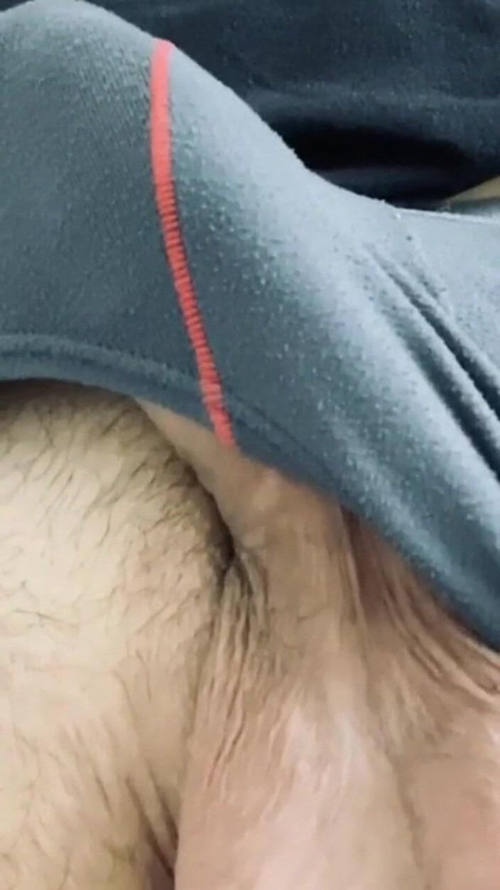 UnderXiaoQiang: 私はとてもムラムラしていて、私の玉はとてもいっぱいです!