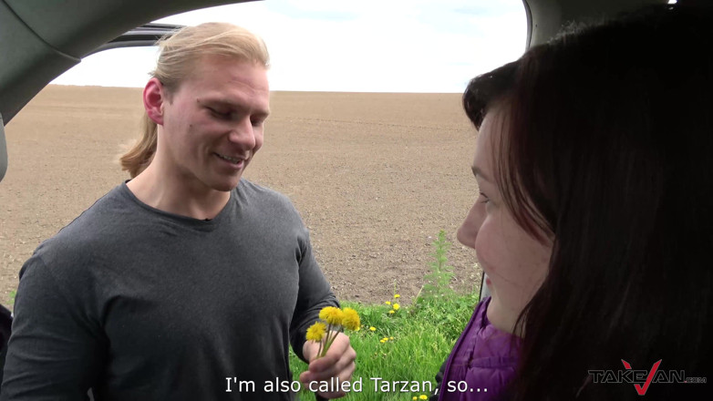 Take Van: Водіїв гарячого друга відтрахали в спину на drivinig van