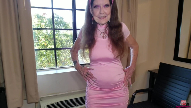 Sexy Sandra N Sir Christopher: Août 2025, taquinage anal de Californie à Hollywood
