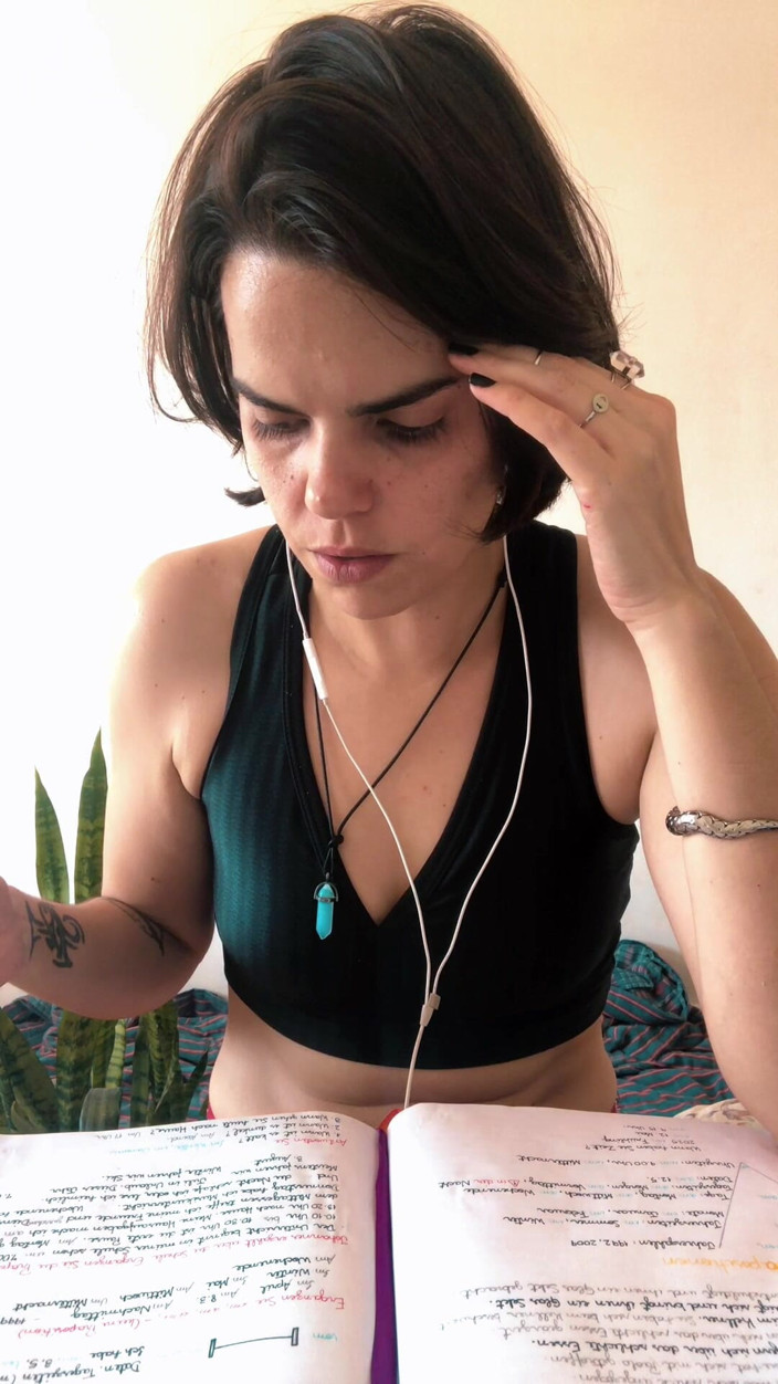 Sabrina Kat: Aprende alemán conmigo (sfw)