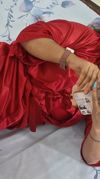Kırmızı geceli sert domaltmalı seksi Hintli evli kadın ve misyoner, gerçek amatör çift