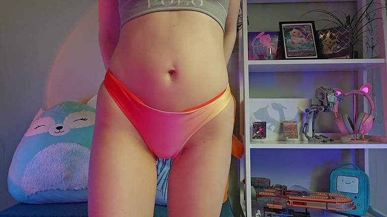 petitesubkitten: Bikiny Try-on Haul