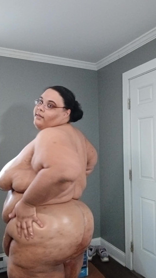 Jessica pigslut: Vše naolejované!