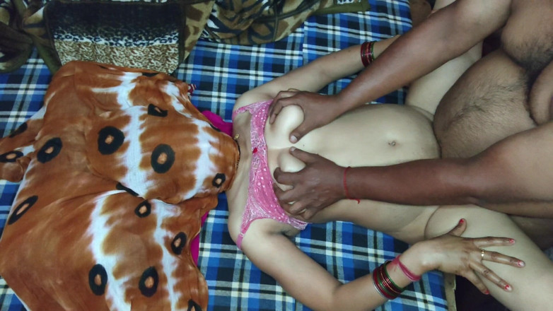Meenu raj: ニガム