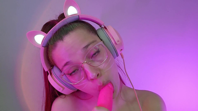 petitesubkitten: Cosplay si rambut merah Egirl Ahegao pov menghisap Asmr