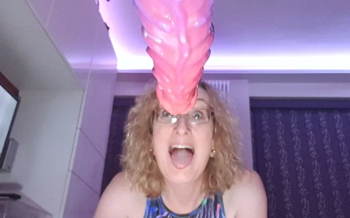 Spike Essex: Getting my ass fucked by a big dragon style dildo...