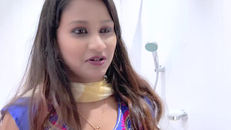 Indian porno creator: Jebanie mojej indyjskiej przyrodniej siostry, gdy jej męża nie ma