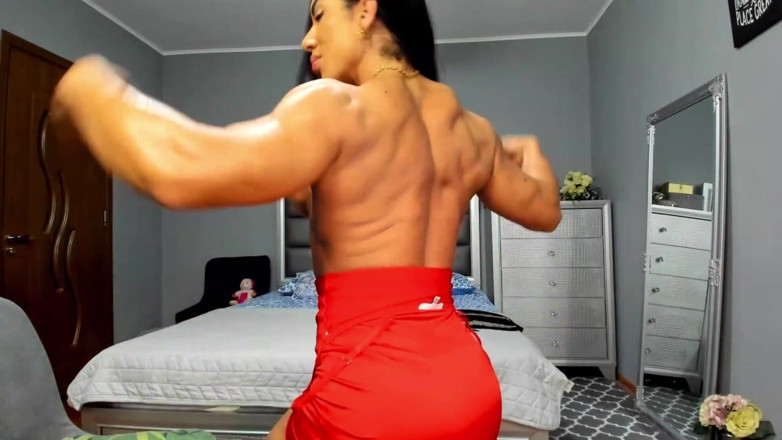Alesyamuscledoll: Hard Flex Hard Anal