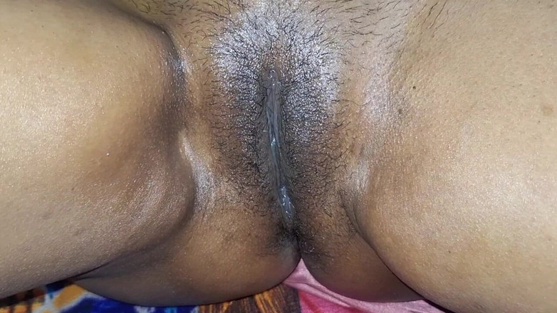 hot suman: Công nhân hư hỏng bị vợ chủ nhân của cô ấy đụ đang...