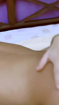 Olgun Rumen orta yaşlı seksi kadın soraya rico ateşli seks oyununda Terry Kemaco'ya biniyor!