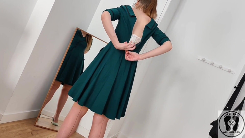 All You Can Fetish: MILFka Alice Maze vintage spodní prádlo zelené šaty CEI sex swing