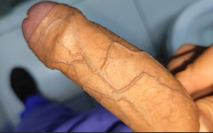 Straight Daddy Club: Большой хуй накачивает вены члена