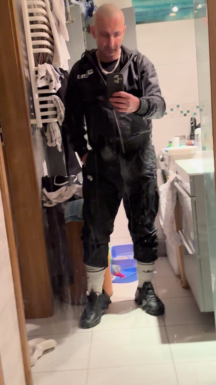 Ditrypig fetish: Banyo ve ortalion
