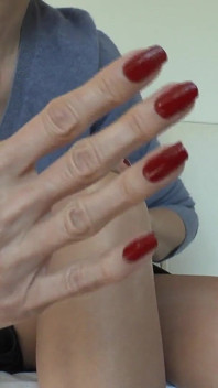 Longas unhas vermelhas naturais, JOI Lady Victoria Valente